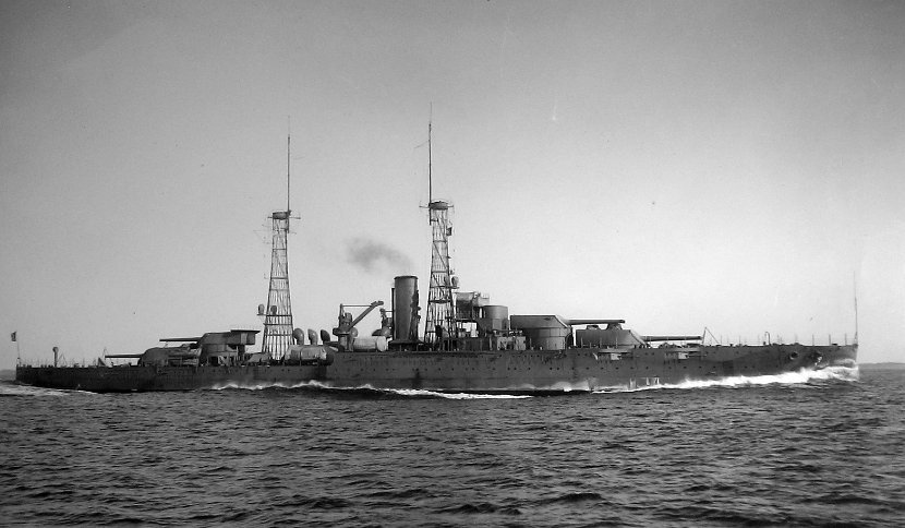USS Oklahoma 