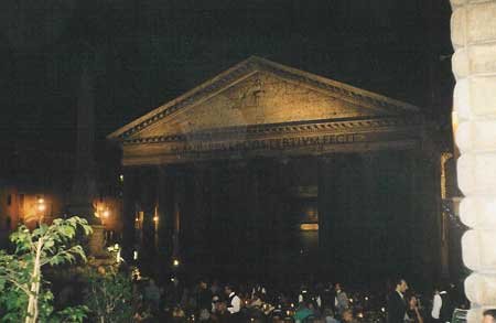 Pantheion at night