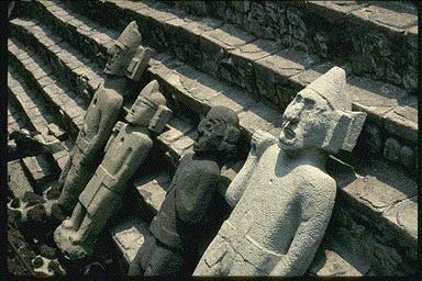 Sculptures at Templo mayor