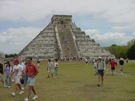 El Castillo Chichen Itza