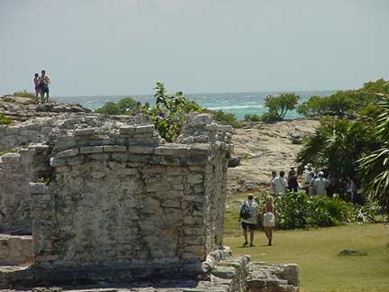 tulum with sea in backgound