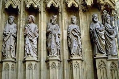 chirstian statues