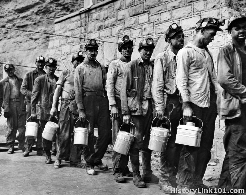 Miner's Checking in at the Lamphouse