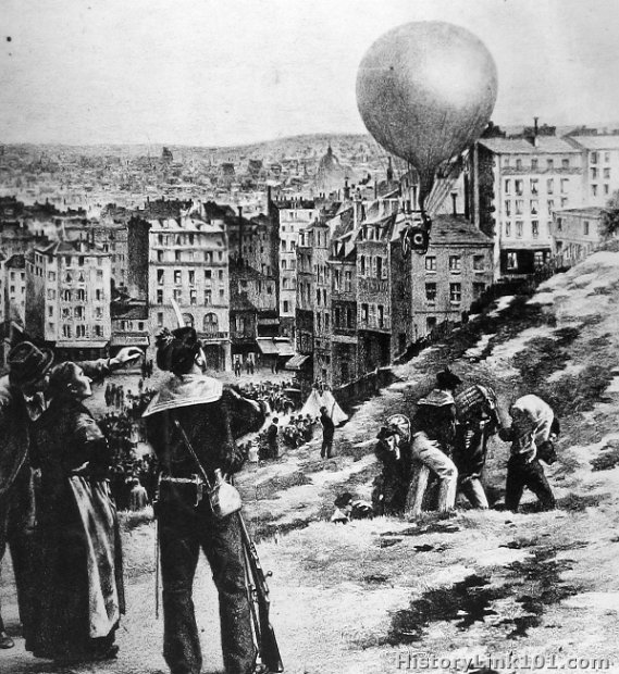 Balloon Poste leaving Montamartre