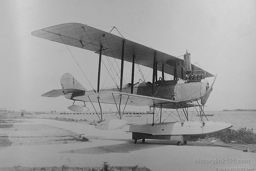 Standard Amphibious Bi-Plane 