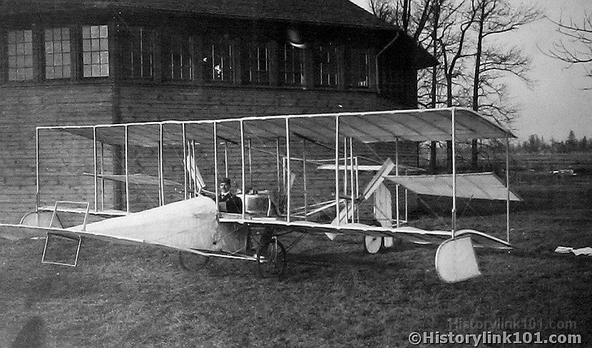 Fred Schneiders Airplane 1908 