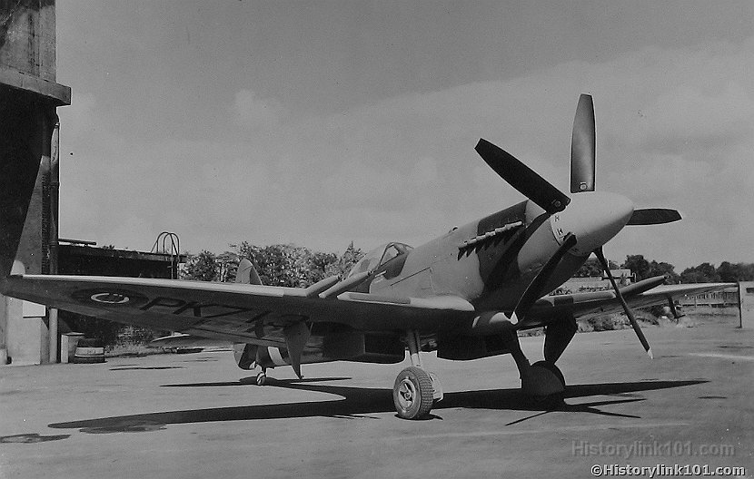 Vickers Armstrong fighter 