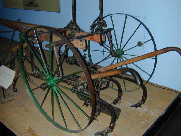 Cultivator