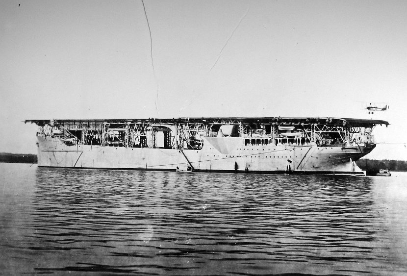 Plane landing on USS Langley