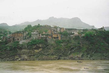 yangtze river bank image