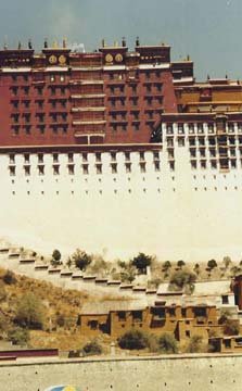 pictures from dali lamas palace
