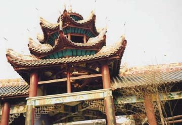 curved roof style chinese building