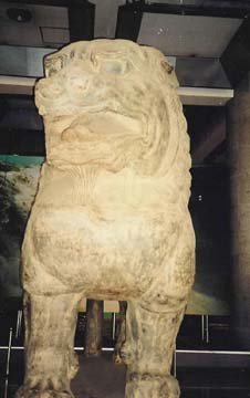 chinese sculptures in museums