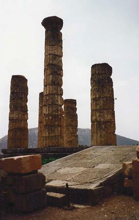 columns at delphi