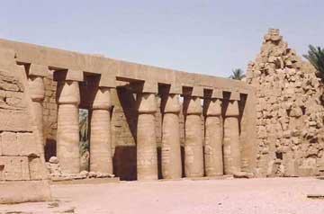 karnak columns