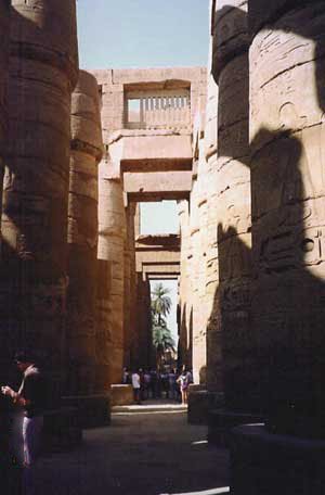 karnak columns