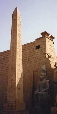 obliesk at luxor