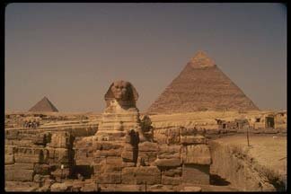 Great sphinx with pyramid in background