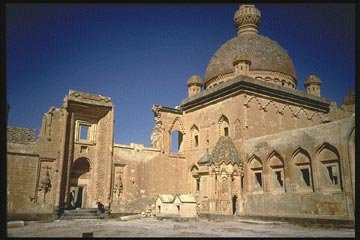 ishak pasha palace