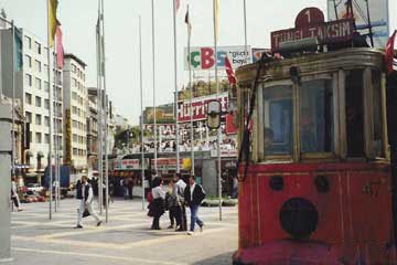street scenes city of istanbul turkey