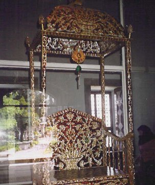 Jewel Chair from Topkadi Palace