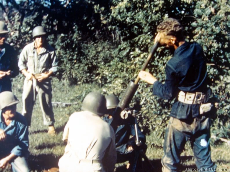 Royalty Free Pictures of 81mm mortars