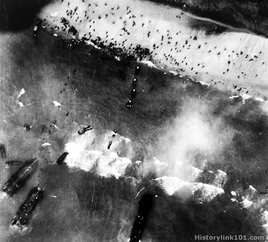 Royalty Free Picture of D-Day, Invasion of Normandy, Pictures of landing on the Beaches
