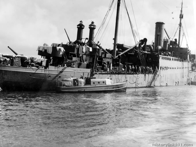 Royalty Free Picture of Attack on Pearl Harbor